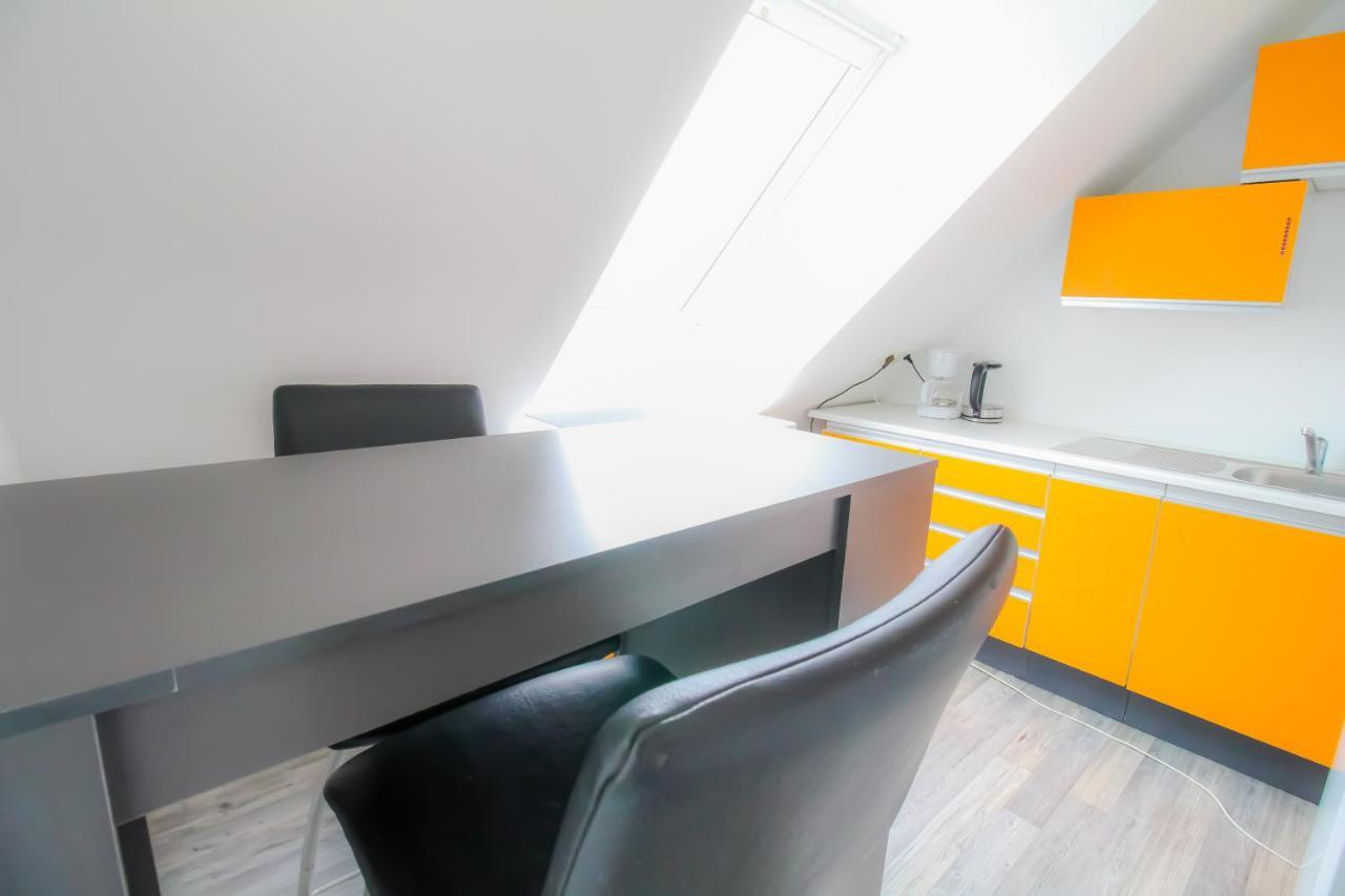 Private Triple Bedroom In Shared Apartment Dw171-4 Vienna Exterior photo
